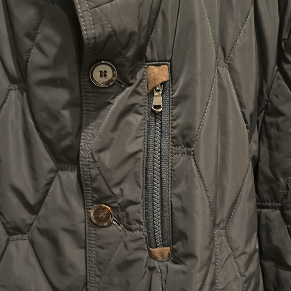 Hawes and Curtis Quilted Button up Jacket - Picture 6 of 8